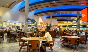 Área de alimentação do Shopping Grande Rio